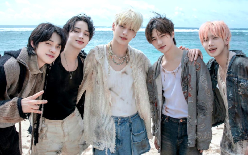 Give this set a big shoutout! TXT’s “Sugar Rush Ride” dance video is ...